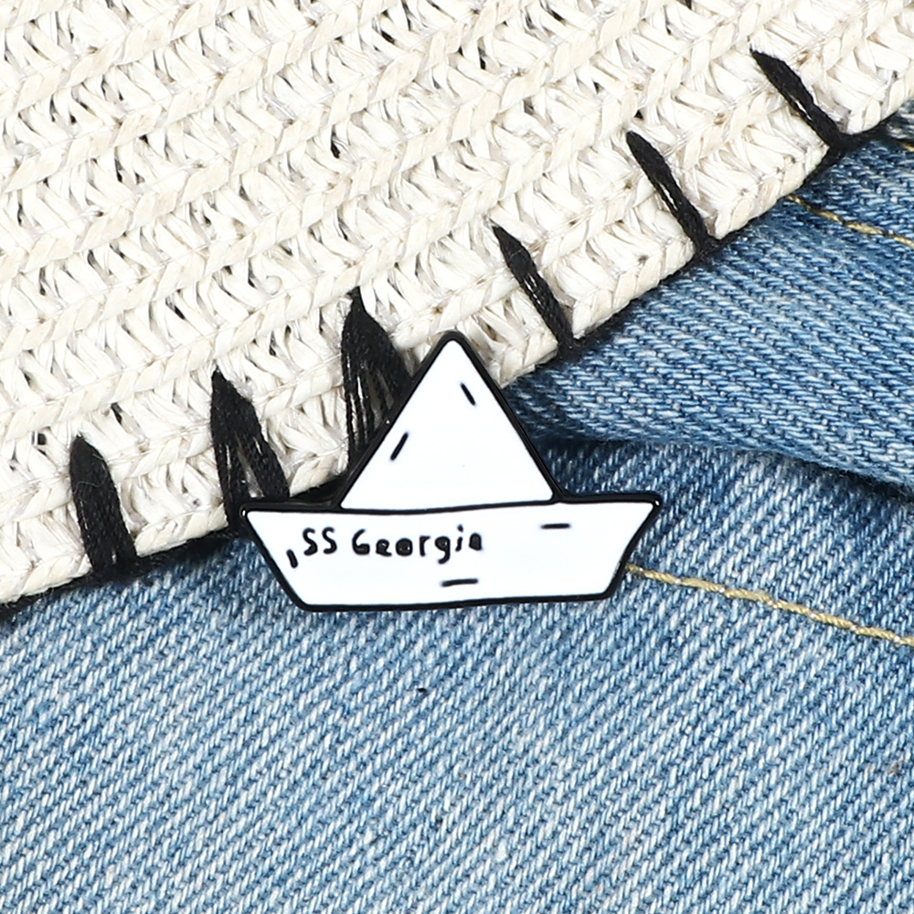 Paper Boat Enamel Pin SS Georg - Buckle Pin Ss ulasan dan harga